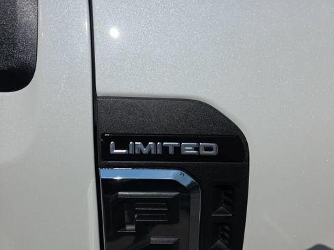 Used 2024 Ford F450 Limited w/ FX4 Off-Road Package AWD/4WD image 8