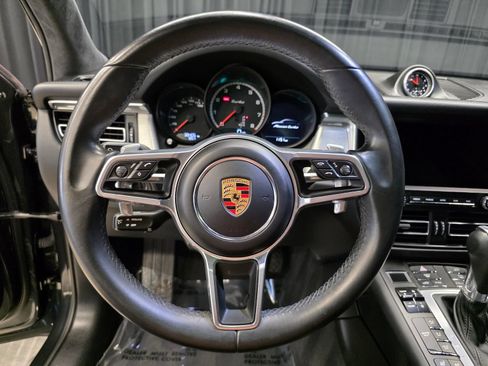 Used 2021 Porsche Macan Turbo AWD/4WD image 25