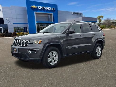 Used 2017 Jeep Grand Cherokee Laredo w/ Quick Order Package 23E AWD/4WD image 34