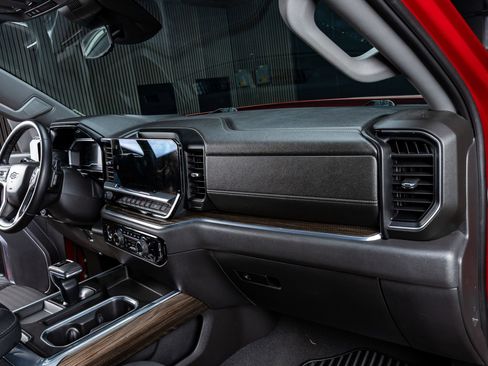 Used 2022 Chevrolet Silverado 1500 RST image 15