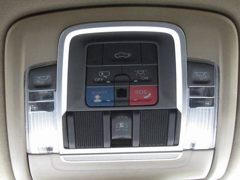 Used 2022 RAM 2500 Laramie image 31