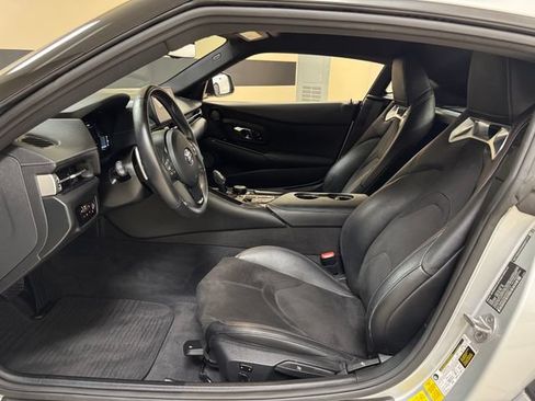 Used 2021 Toyota Supra w/ Safety & Technology Package RWD image 8