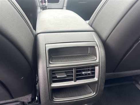 Certified 2024 Cadillac XT5 Premium Luxury w/ LPO, Floor Liner Package AWD/4WD image 22