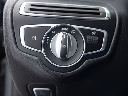 Used 2019 Mercedes-Benz C 300 Sedan image 37