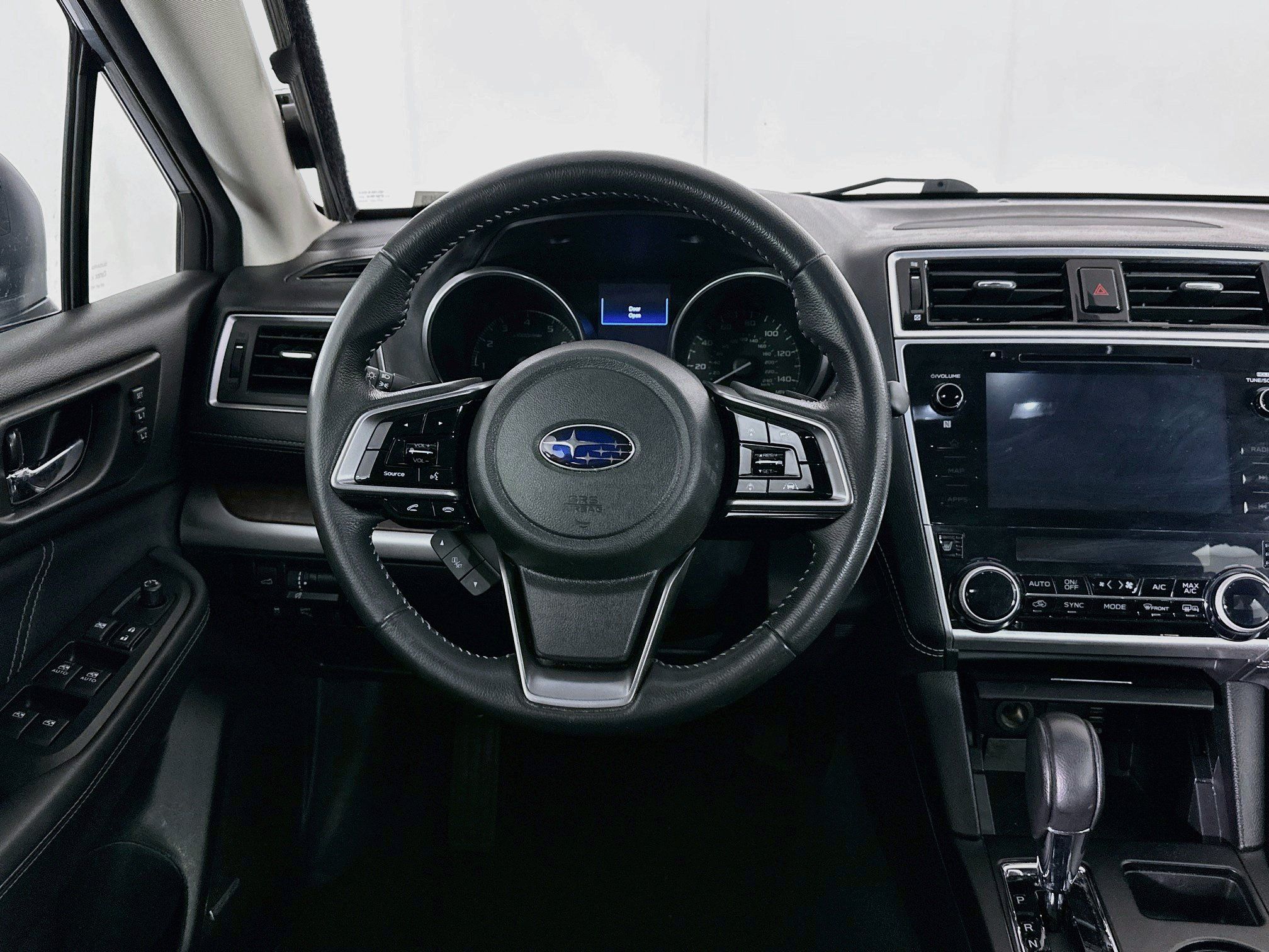 Used 2018 Subaru Outback 2.5i Limited AWD/4WD image 18