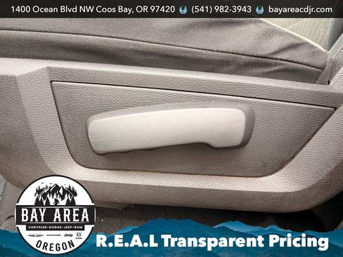 Used 2021 RAM 1500 Classic SLT AWD/4WD image 13