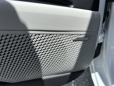 New 2025 Hyundai Elantra Limited image 21