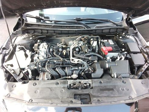 Used 2022 Nissan Altima 2.5 SV image 23