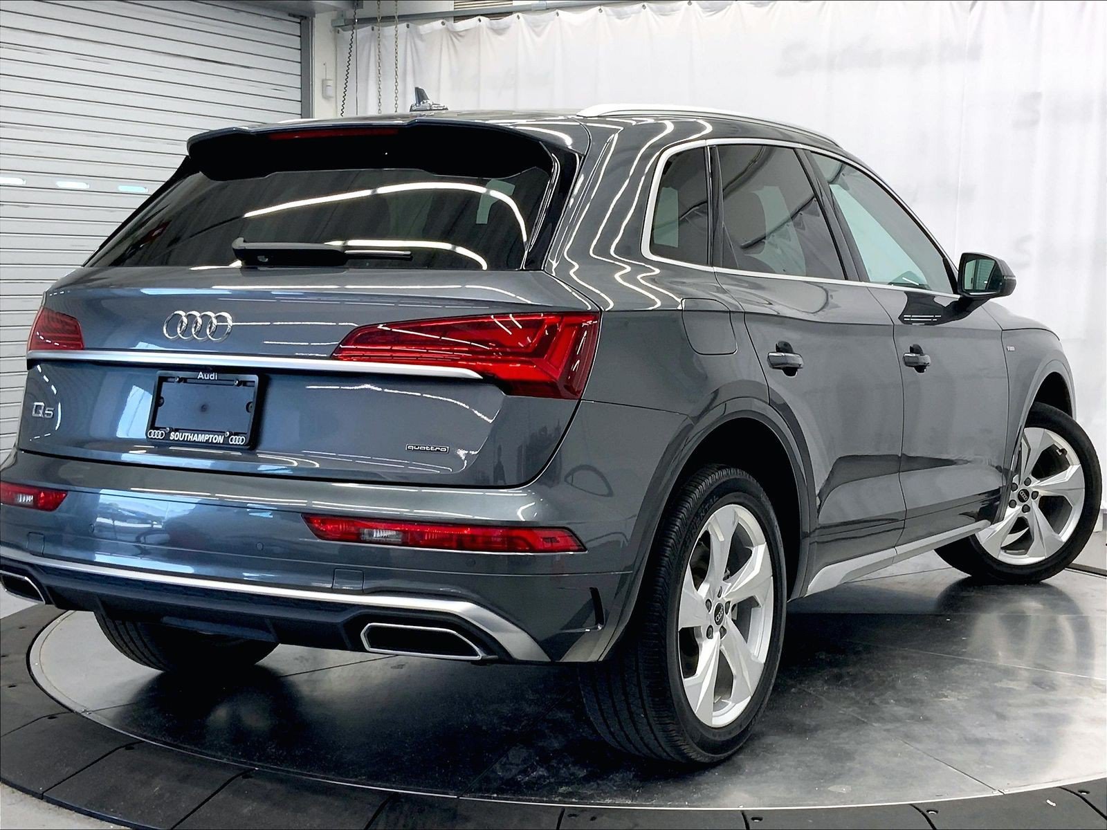 Certified 2023 Audi Q5 2.0T Premium Plus w/ Premium Plus Package AWD/4WD image 12