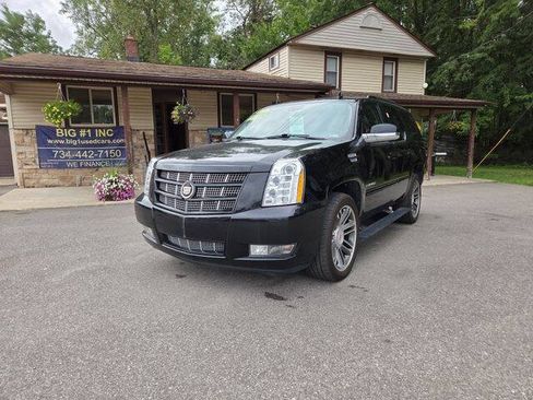 Used 2013 Cadillac Escalade Premium AWD/4WD image 1
