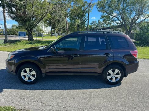 Used 2013 Subaru Forester 2.5X AWD/4WD image 9