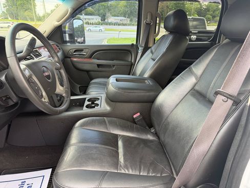 Used 2011 GMC Sierra 3500 SLT w/ SLT Convenience Package AWD/4WD image 11