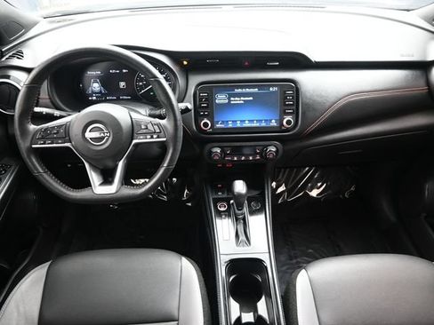 Used 2023 Nissan Kicks SR w/ SR Premium Package FWD image 21