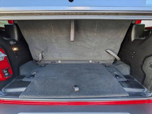 Used 2022 Jeep Wrangler Willys AWD/4WD image 6