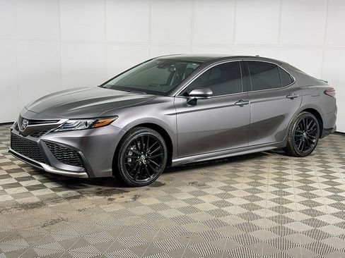 Used 2024 Toyota Camry XSE image 7