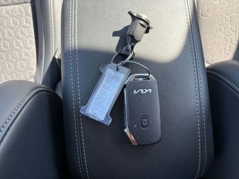 Used 2025 Kia Seltos S image 22