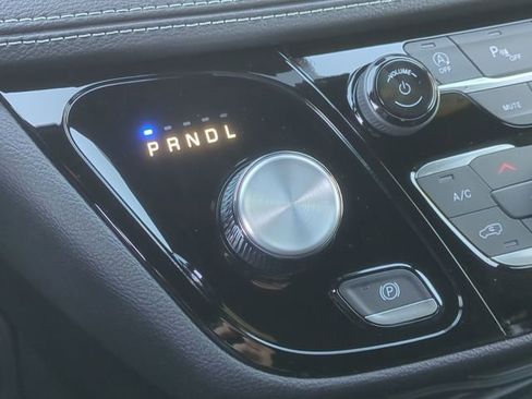 New 2026 Chrysler Pacifica Select image 38