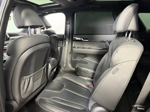 Used 2025 Hyundai Palisade Calligraphy image 29