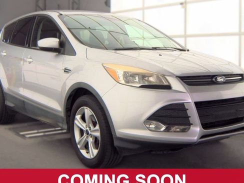 Used 2016 Ford Escape SE AWD/4WD image 2