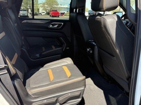 Used 2023 GMC Yukon AT4 w/ Technology Package image 15