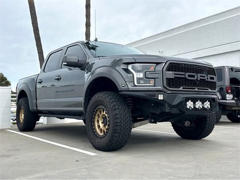 Used 2020 Ford F150 Raptor w/ Equipment Group 802A Luxury image 3