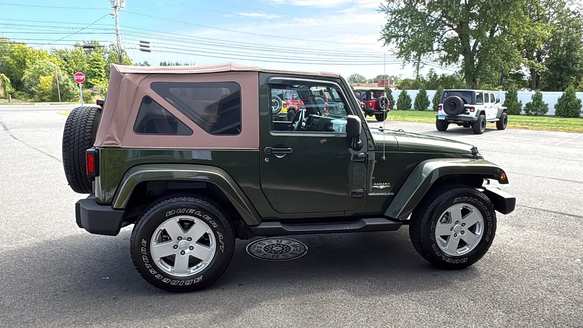 Used 2008 Jeep Wrangler Sahara w/ PWR Convenience Group AWD/4WD image 3