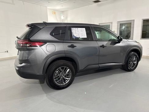 Used 2024 Nissan Rogue S FWD image 12