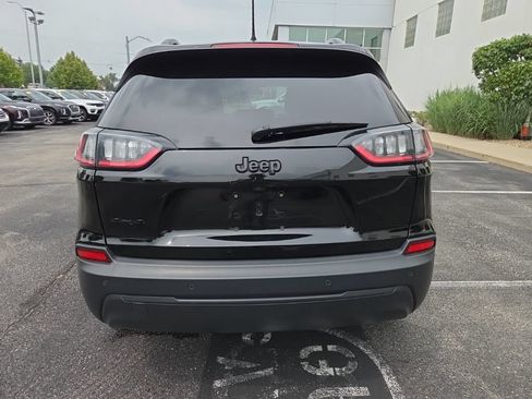 Used 2020 Jeep Cherokee Latitude Plus AWD/4WD image 7