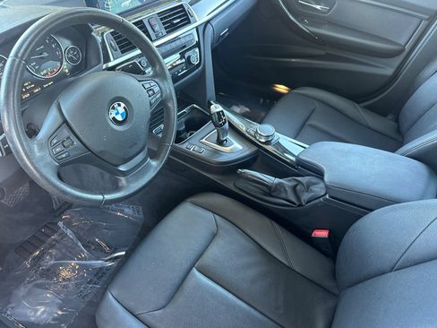 Used 2018 BMW 320i Sedan w/ Convenience Package RWD image 11