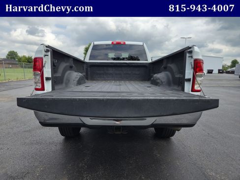 Used 2024 RAM 3500 Big Horn AWD/4WD image 32