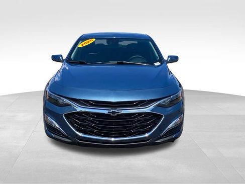 Certified 2025 Chevrolet Malibu RS FWD image 2