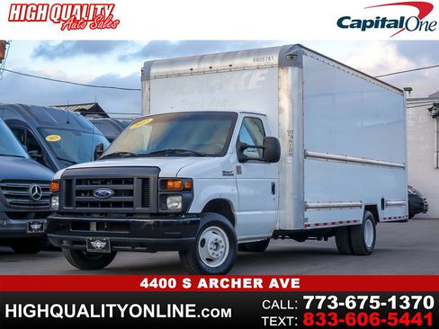 Used 2017 Ford E-350 and Econoline 350 Super Duty image 1