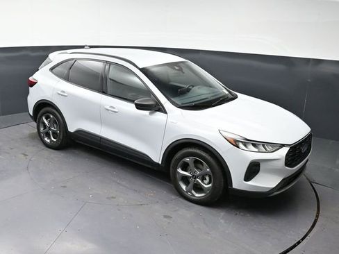 Used 2025 Ford Escape ST-Line FWD image 24