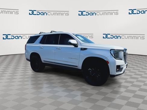 Used 2023 GMC Yukon Denali Ultimate AWD/4WD image 2