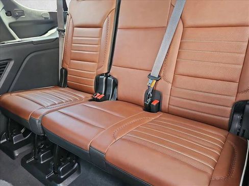 Used 2024 GMC Yukon Denali Ultimate AWD/4WD image 29