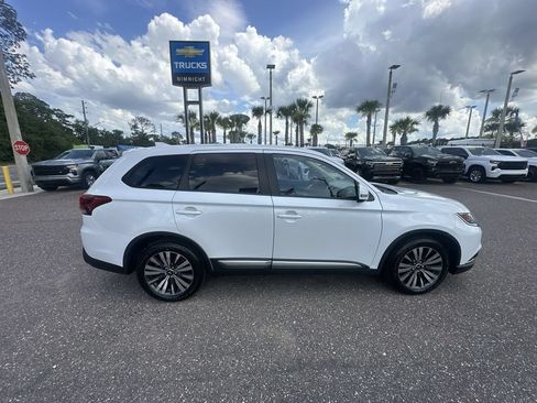 Used 2019 Mitsubishi Outlander SE FWD image 17