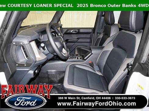 New 2025 Ford Bronco Outer Banks image 11