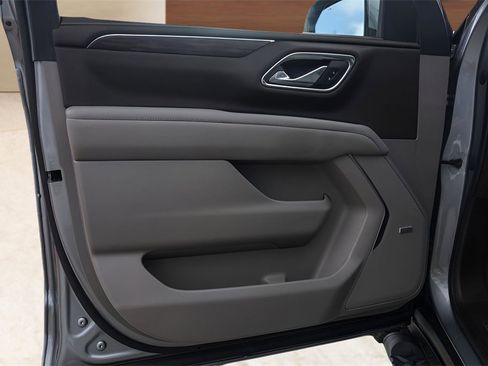 Used 2023 Chevrolet Tahoe Z71 w/ Luxury Package image 32