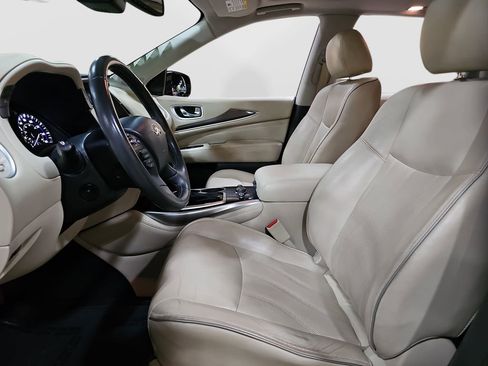 Used 2019 INFINITI QX60 Luxe w/ Essential Package image 17