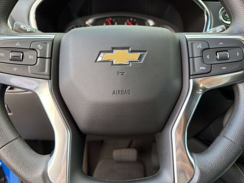 Used 2024 Chevrolet Blazer LT w/ Convenience Package FWD image 11