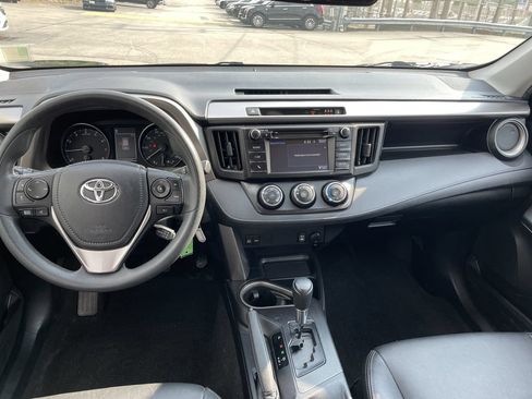 Used 2018 Toyota RAV4 LE w/ All Weather Liner Package AWD/4WD image 15