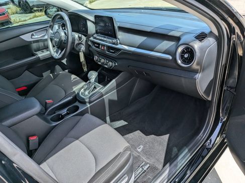 Certified 2023 Kia Forte LXS FWD image 12