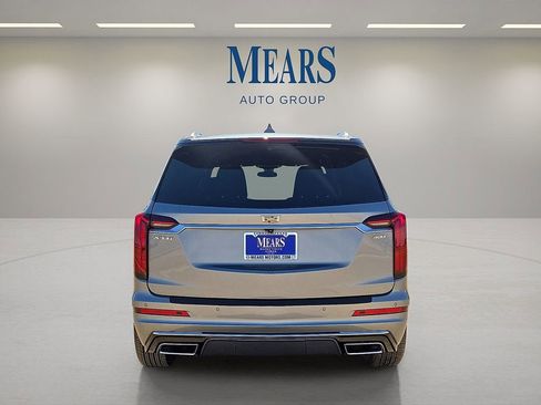 Used 2024 Cadillac XT6 Premium Luxury image 4