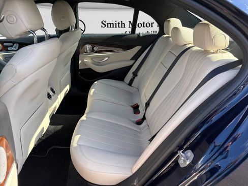 Used 2017 Mercedes-Benz E 300 4MATIC image 18