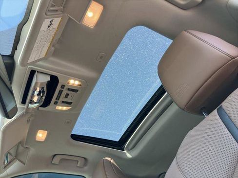 Certified 2025 Toyota Highlander Limited AWD/4WD image 23