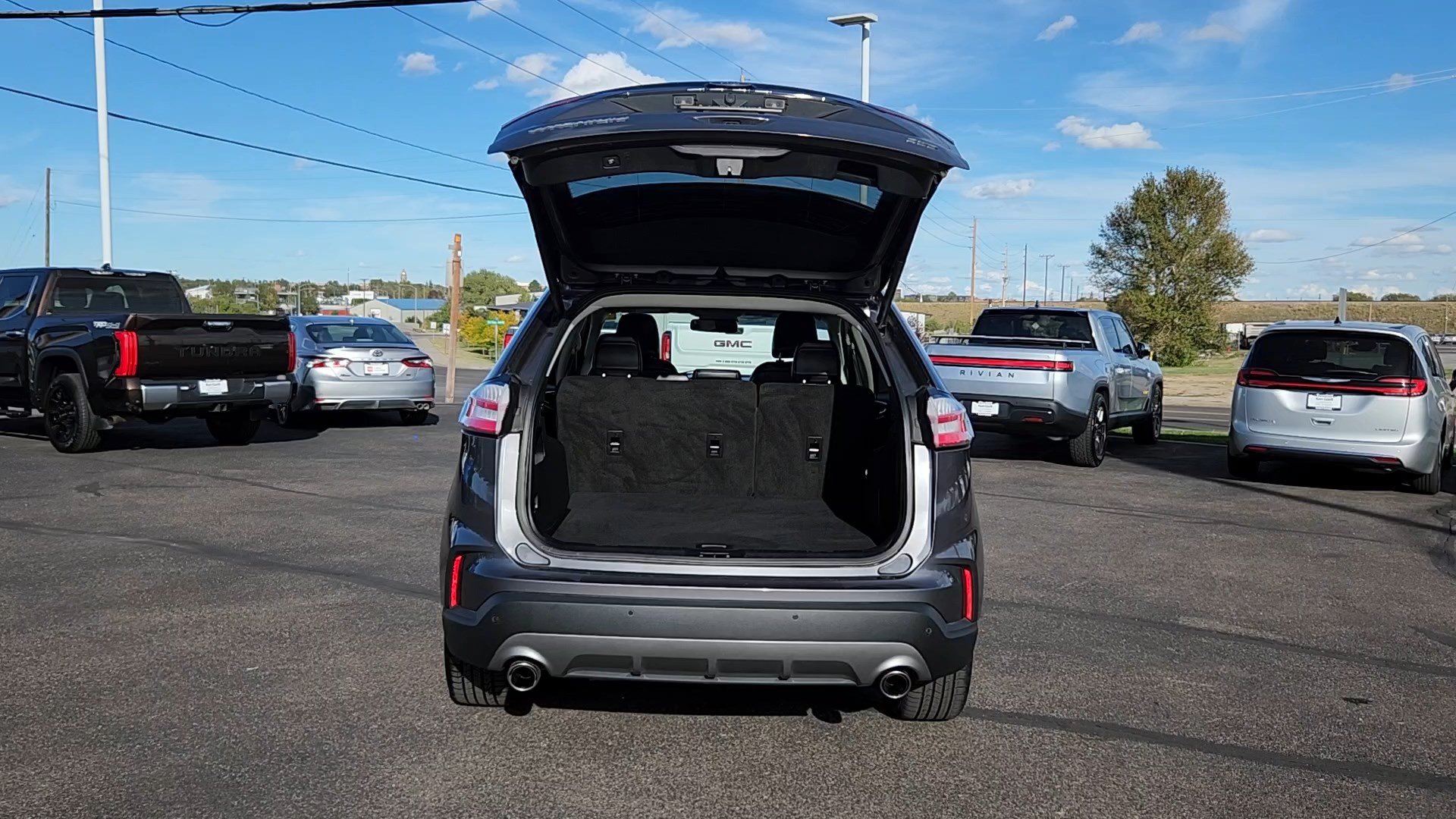 Used 2023 Ford Edge Titanium AWD/4WD image 18