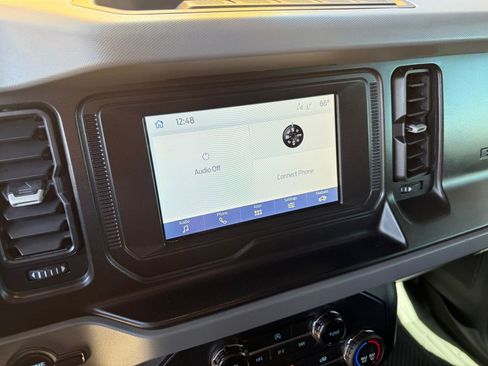 Used 2022 Ford Bronco Big Bend w/ Sasquatch Package AWD/4WD image 33