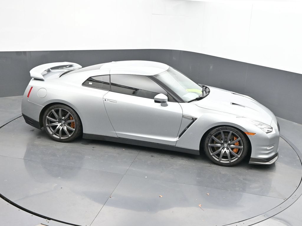 Used 2012 Nissan GT-R Premium AWD/4WD image 37