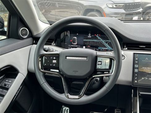 Used 2024 Land Rover Range Rover Evoque Dynamic SE image 42