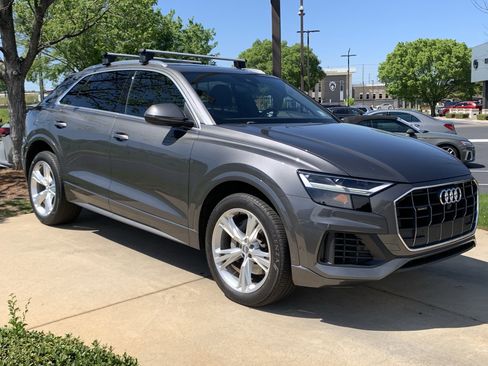 Used 2019 Audi Q8 Premium Plus image 2